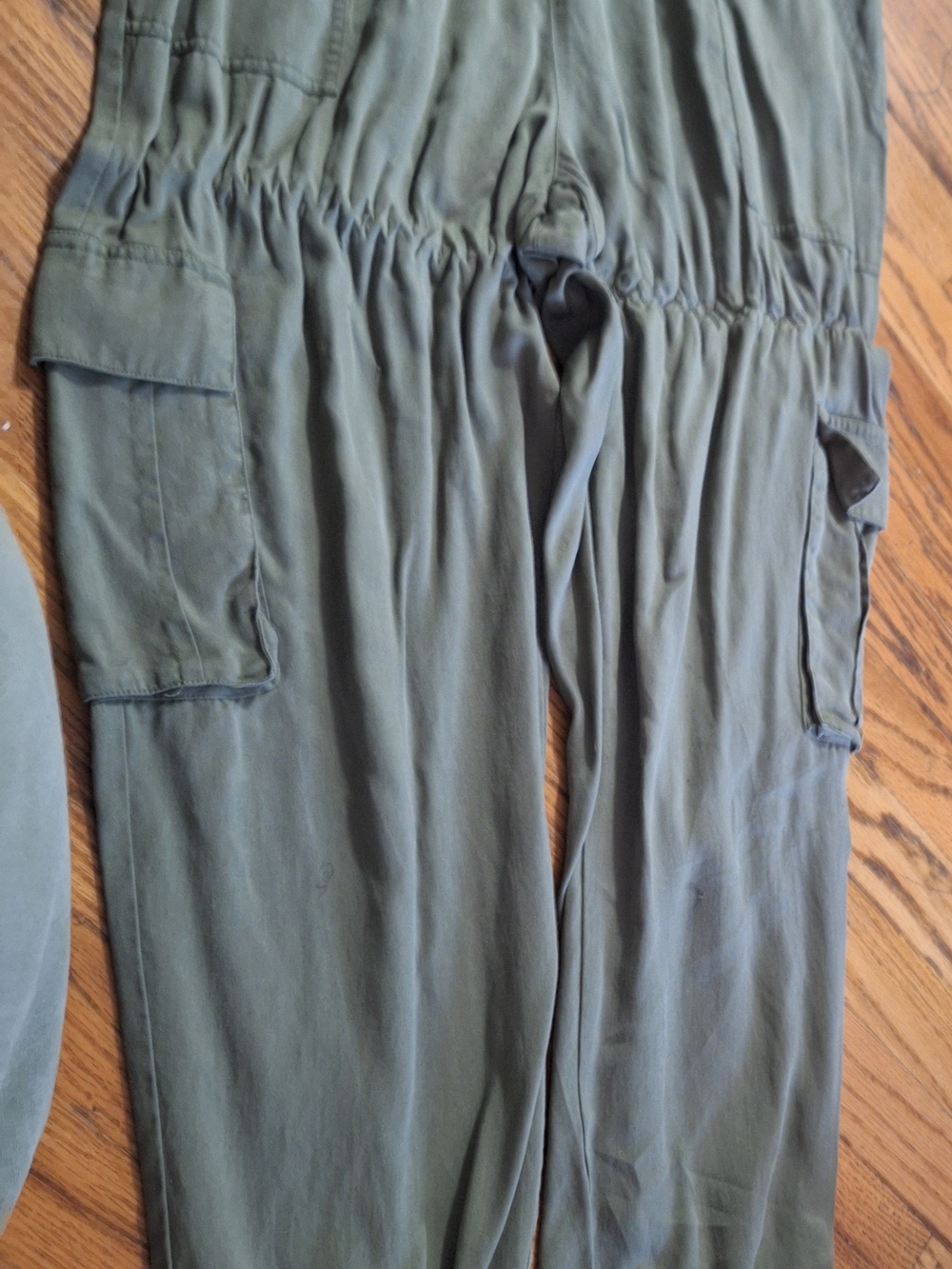 Vince Camuto Olive Cargo Jogger Pants